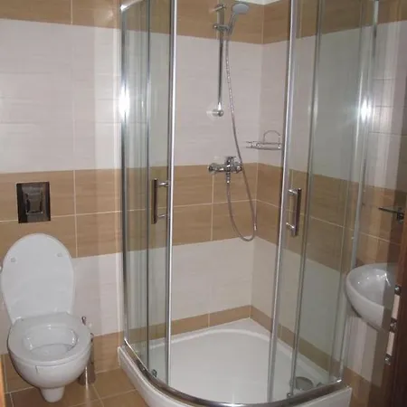 - Restaurace Na Mýtě