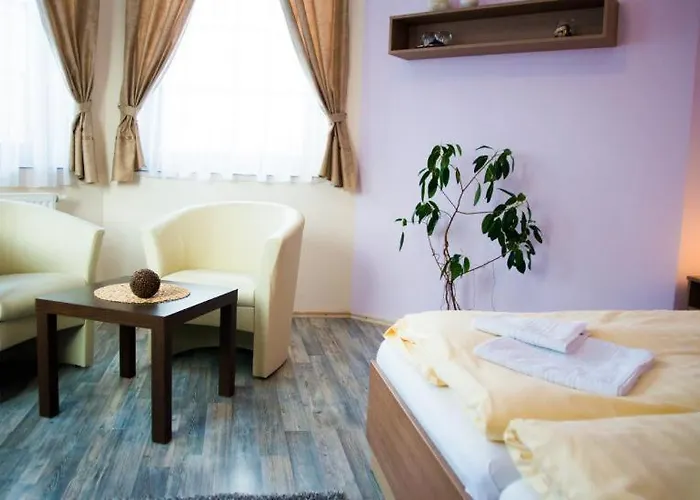 - Restaurace Na Myte 게스트하우스 3*